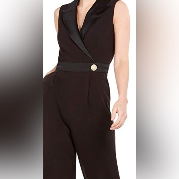 Vince Camuto Wide-Leg Long V-Neck Jumpsuit 🤍🖤 with Satin Neck & Waist 🤍🖤 - Picture 7 of 7